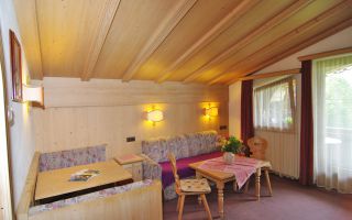 landhaus.staller-stube3.jpg